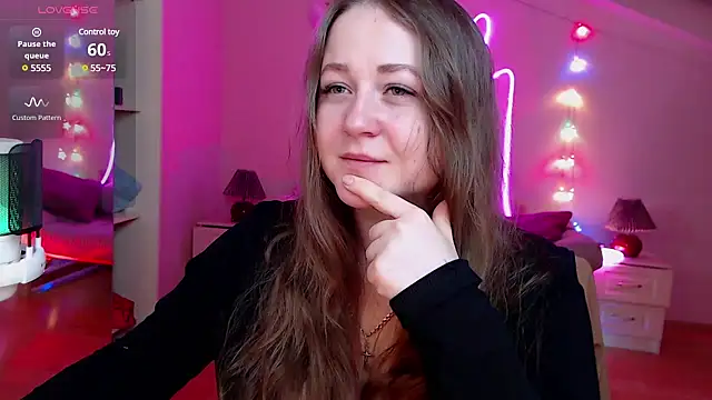 LizzyShine online show from 4, 2, 2025