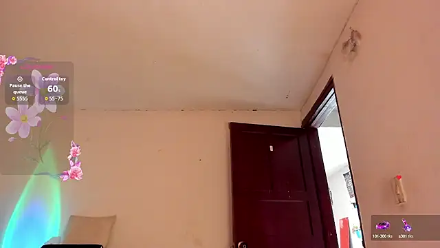 Snapshot of Miss_oliviaa chatting on 9, 10, 2025 Miss oliviaa online show from 9, 10, 2025