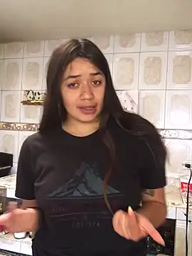 Snapshot of Miss_oliviaa chatting on 5, 11, 2025 Miss oliviaa online show from 5, 11, 2025