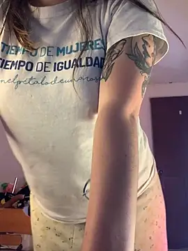 Snapshot of Miss_oliviaa chatting on 14, 11, 2025 Miss oliviaa online show from 14, 11, 2025