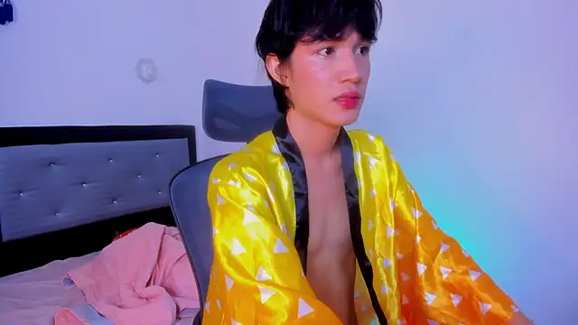 Johhan  Lee online show from 4, 1, 2025