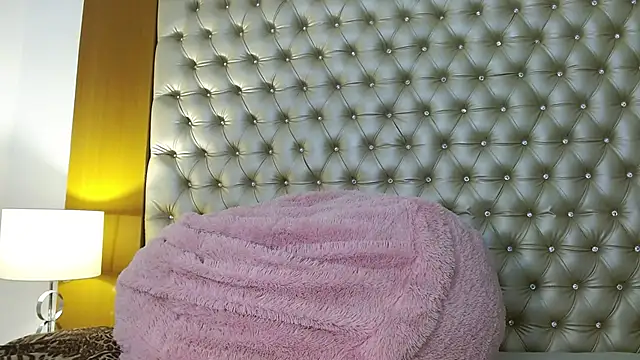 Snapshot of MegannMyerss chatting on 5, 3, 2025 MegannMyerss online show from 5, 3, 2025