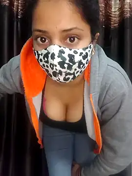 bigtitsqueen online show from 11, 1, 2025