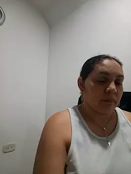 MirandaSoto online show from 17, 9, 2025