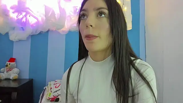 Snapshot of britny_clouds chatting on 8, 12, 2024 britny clouds online show from 8, 12, 2024