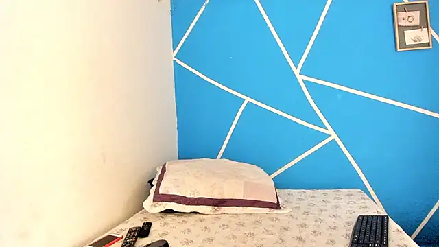 Snapshot of britny_clouds chatting on 6, 2, 2025 britny clouds online show from 6, 2, 2025