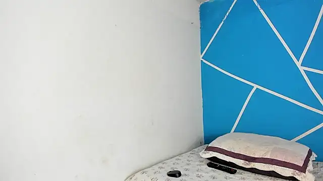 Snapshot of britny_clouds chatting on 12, 2, 2025 britny clouds online show from 12, 2, 2025