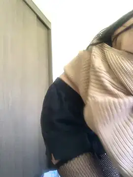 Snapshot of britny_clouds chatting on 12, 3, 2025 britny clouds online show from 12, 3, 2025