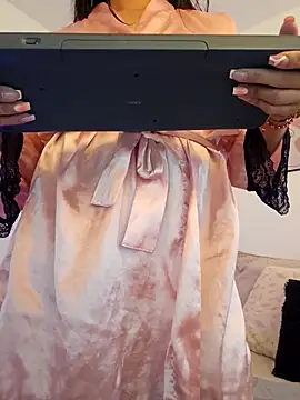 VictoriaEvaans  online show from 1, 2, 2026