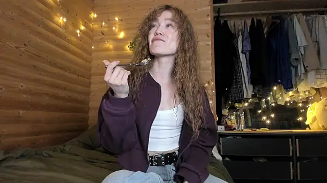 Snapshot of such_juicee chatting on 3, 2, 2025 such juicee online show from 3, 2, 2025