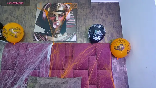 nicole  parker1 online show from 24, 10, 2025