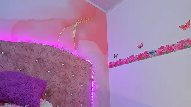 Bella  sweet online show from 18, 1, 2025