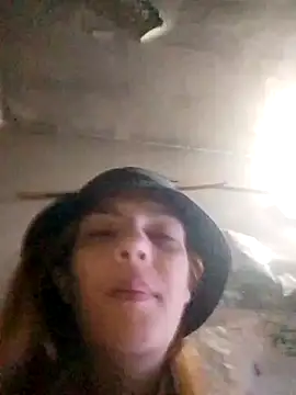 Snapshot of spacegirlll chatting on 22, 12, 2024 spacegirlll online show from 22, 12, 2024