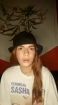 Snapshot of spacegirlll chatting on 4, 1, 2025 spacegirlll online show from 4, 1, 2025