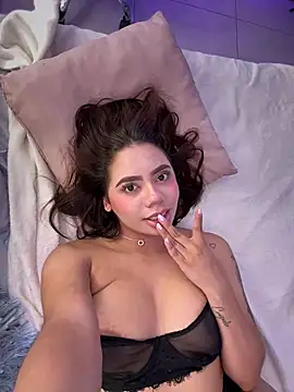 Snapshot of Aryrosee chatting on 8, 12, 2024 Aryrosee online show from 8, 12, 2024