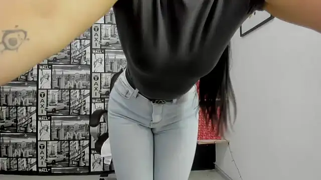 ChloeTurner  online show from 27, 12, 2024