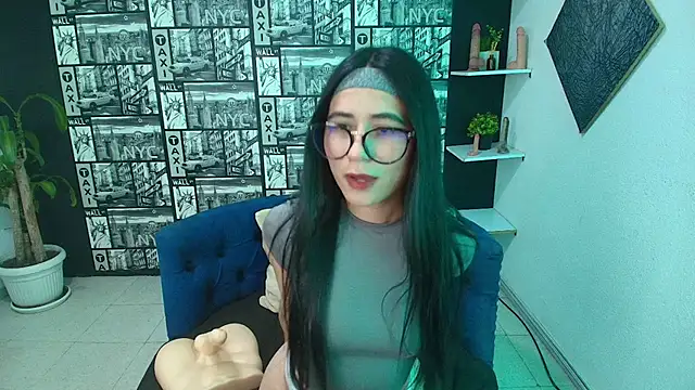 ChloeTurner  online show from 6, 11, 2025