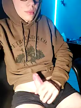 Snapshot of langelul12 chatting on 12, 2, 2025 langelul12 online show from 12, 2, 2025