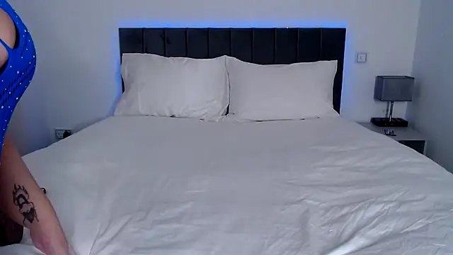 BritishJuicyAva online show from 4, 12, 2025