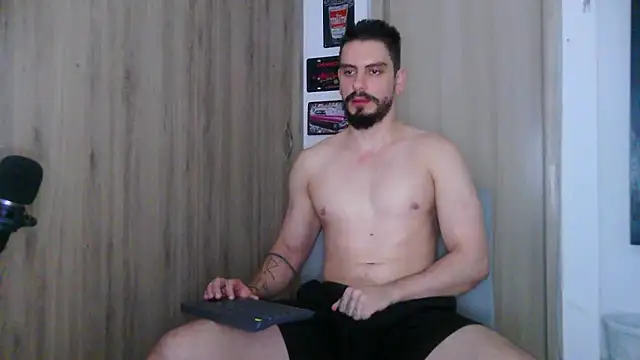 Snapshot of Aaron_kwok28 chatting on 19, 10, 2025 Aaron kwok28 online show from 19, 10, 2025