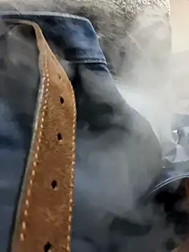 Snapshot of yomanfriend chatting on 4, 12, 2024 yomanfriend online show from 4, 12, 2024