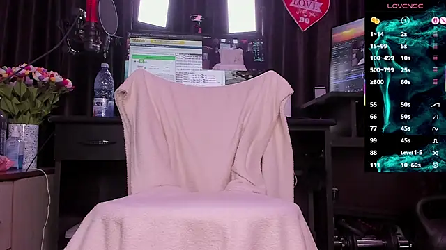 Raissa sky26 online show from 15, 12, 2025