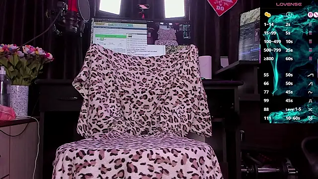 Raissa sky26 online show from 17, 2, 2026