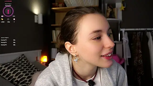 Snapshot of DarylBarks chatting on 17, 10, 2025 DarylBarks online show from 17, 10, 2025