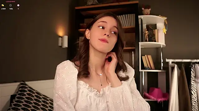 Snapshot of DarylBarks chatting on 5, 11, 2025 DarylBarks online show from 5, 11, 2025