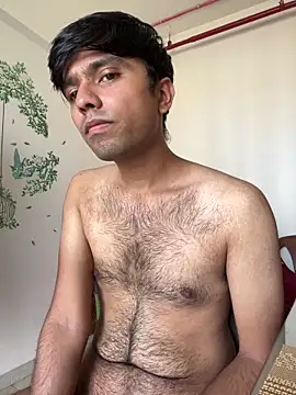 Snapshot of BoyzaraHatke chatting on 10, 4, 2026 BoyzaraHatke online show from 10, 4, 2026