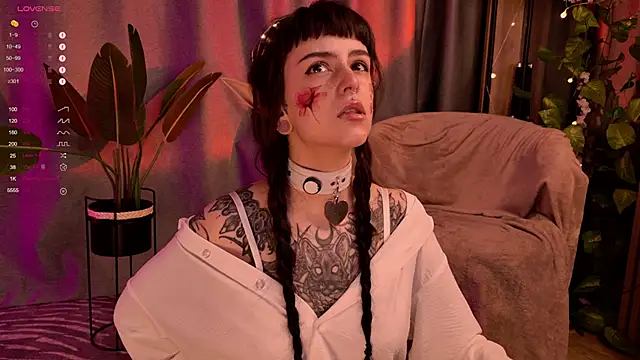 MichaellaMoon online show from 16, 1, 2025