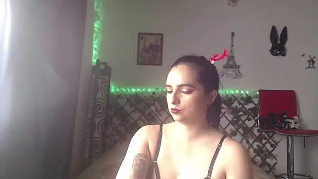 Candyparis online show from 13, 12, 2024