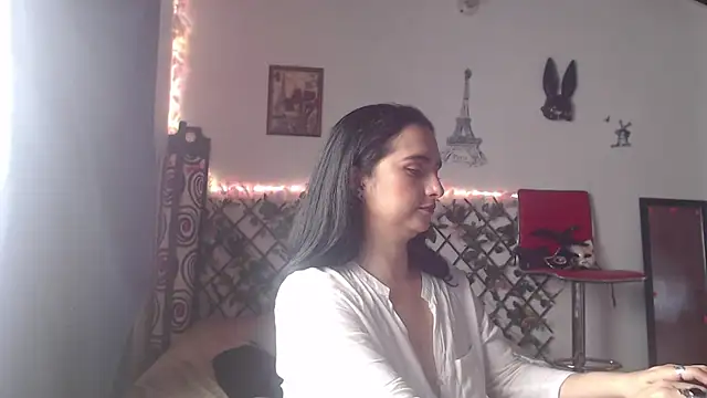 Candyparis online show from 17, 12, 2024