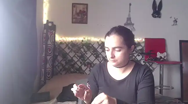 Candyparis online show from 27, 12, 2024