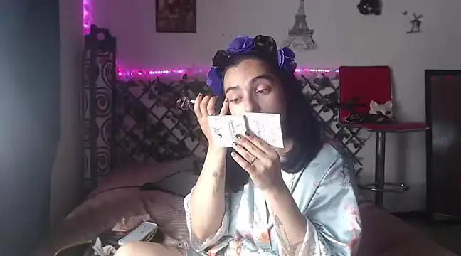 Candyparis online show from 31, 12, 2024