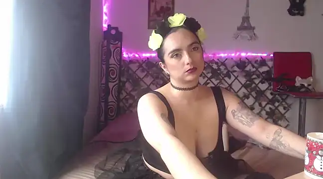 Candyparis online show from 3, 1, 2025