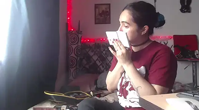 Candyparis online show from 14, 1, 2025