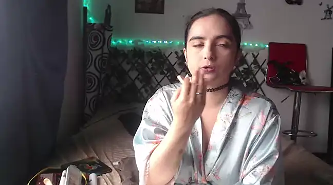 Candyparis online show from 25, 1, 2025