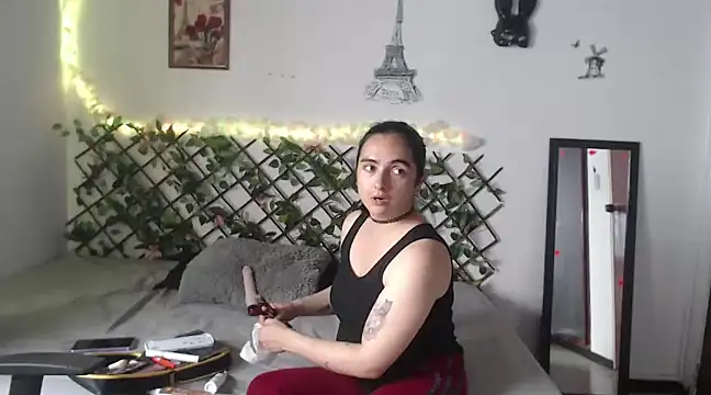 Candyparis online show from 1, 2, 2025