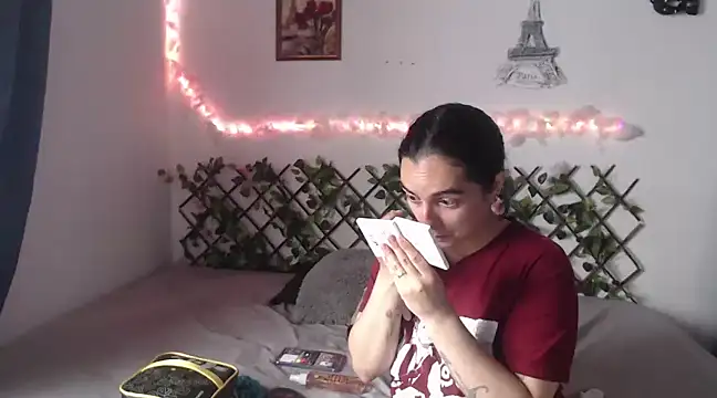 Candyparis online show from 3, 2, 2025