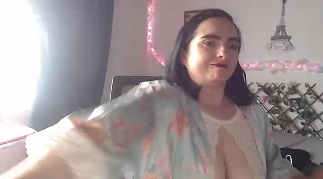 Candyparis online show from 4, 2, 2025