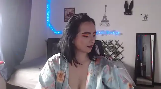 Candyparis online show from 6, 2, 2025