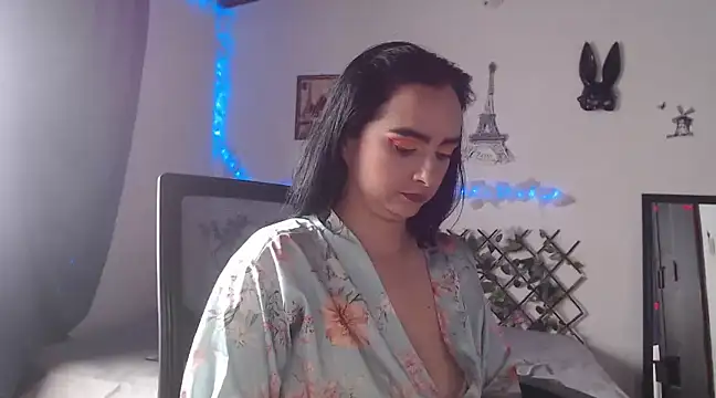 Candyparis online show from 6, 2, 2025