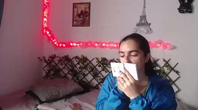 Candyparis online show from 7, 2, 2025