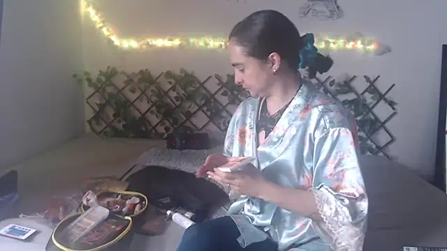 Candyparis online show from 22, 2, 2025