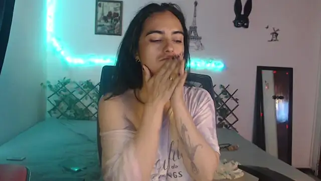 Candyparis online show from 2, 3, 2025