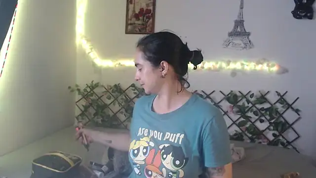 Candyparis online show from 3, 3, 2025