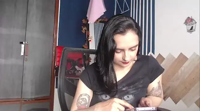 Candyparis online show from 7, 3, 2025