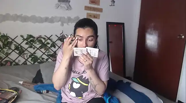 Candyparis online show from 12, 3, 2025