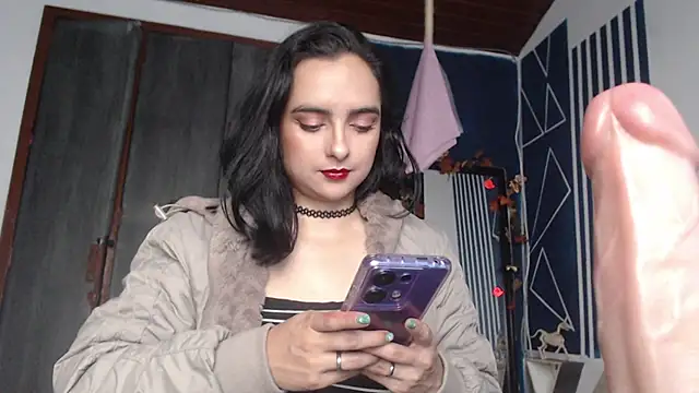 Candyparis online show from 18, 3, 2025